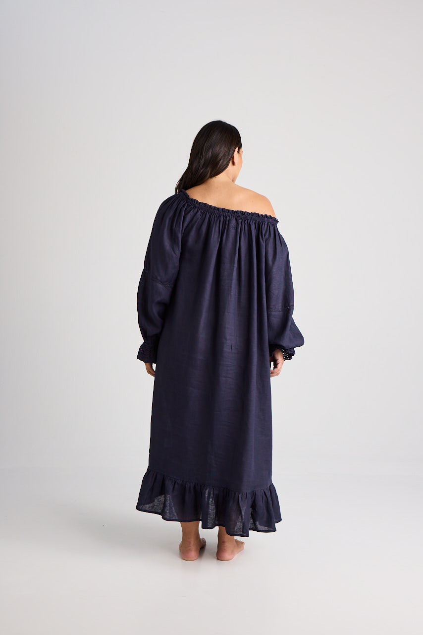Kareena linen nightgown in Navy - Hank & Hera sleepwear, inclusive sizes XS–4XL